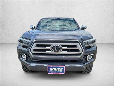 Used 2022 Toyota Tacoma Limited RWD image 2