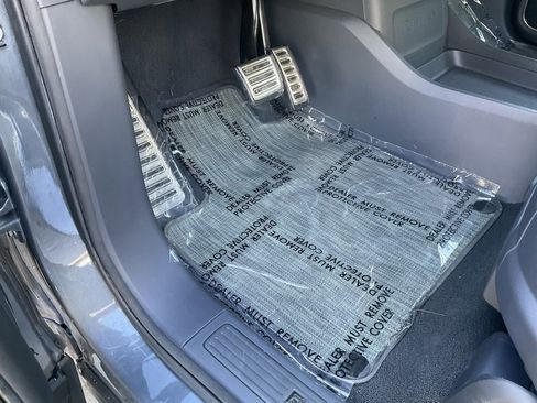 Used 2022 Rivian R1T Launch Edition image 20