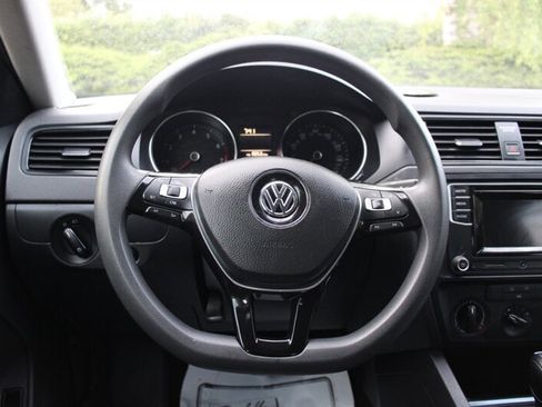 Used 2016 Volkswagen Jetta S FWD image 18