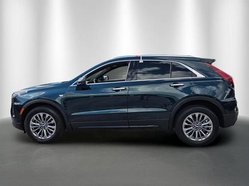 Used 2025 Cadillac XT4 Premium Luxury FWD image 4