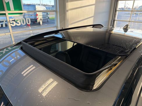 Used 2021 GMC Terrain SLT w/ Infotainment Package II image 32