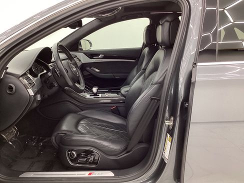 Used 2013 Audi S8 image 14