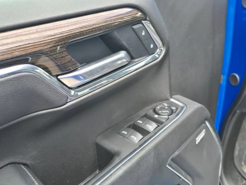 Used 2025 Chevrolet Silverado 1500 LT Trail Boss w/ Convenience Package II AWD/4WD image 27