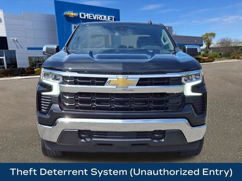Used 2023 Chevrolet Silverado 1500 LT AWD/4WD image 23