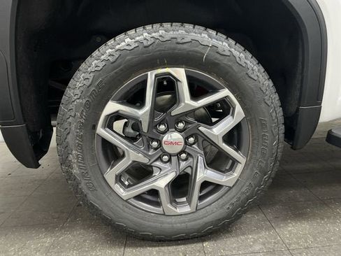 New 2026 GMC Sierra 1500 SLT w/ SLT Premium Plus Package image 33