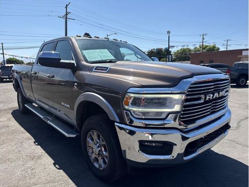 Used 2019 RAM 2500 Laramie AWD/4WD image 4