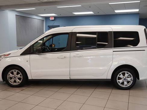 Used 2016 Ford Transit Connect XLT FWD image 2