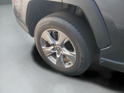 Used 2025 Toyota RAV4 XLE w/ Convenience Package FWD image 19