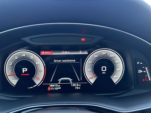 Used 2023 Audi Q8 Premium Plus w/ Premium Plus Package image 10