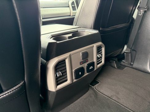 Used 2021 Ford F250 Lariat w/ Lariat Ultimate Package image 17