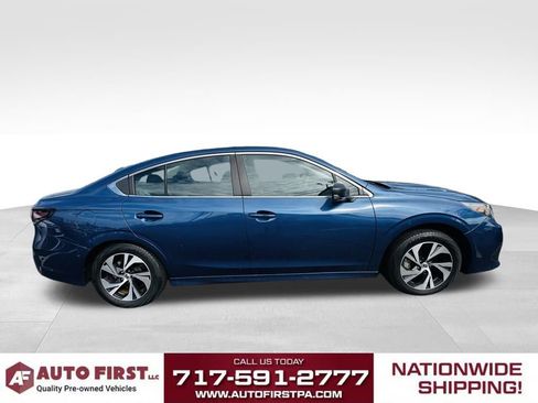 Used 2022 Subaru Legacy image 2