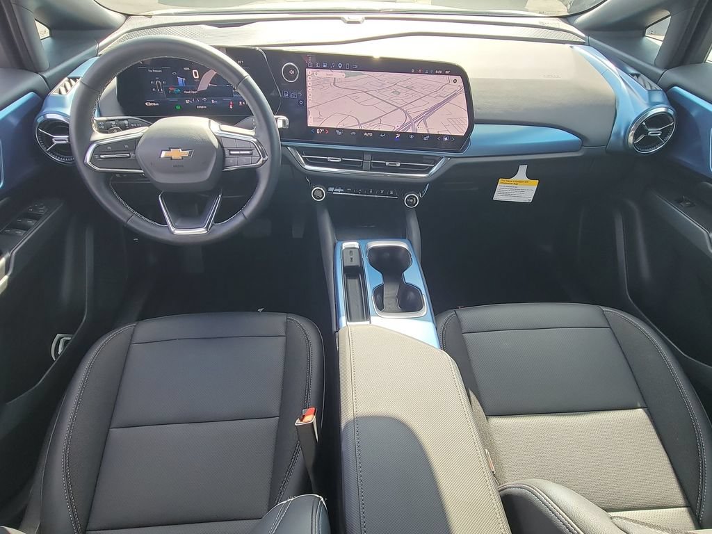 Used 2026 Chevrolet Equinox EV LT FWD image 19