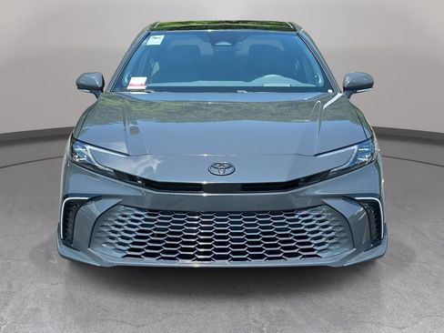 Used 2025 Toyota Camry XSE w/ Premium Package FWD image 2