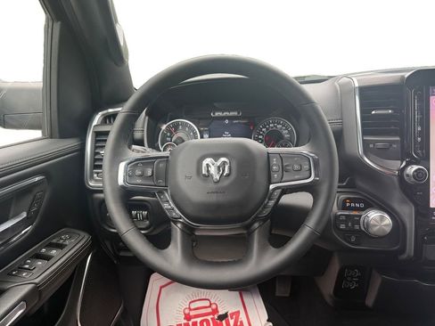 Used 2025 RAM 1500 Laramie AWD/4WD image 12