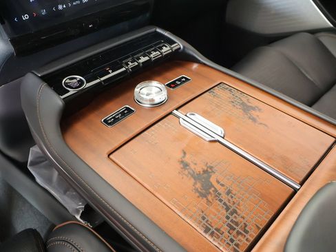 New 2026 Lincoln Navigator Black Label AWD/4WD image 9