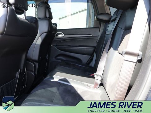 Used 2020 Jeep Grand Cherokee Altitude image 18