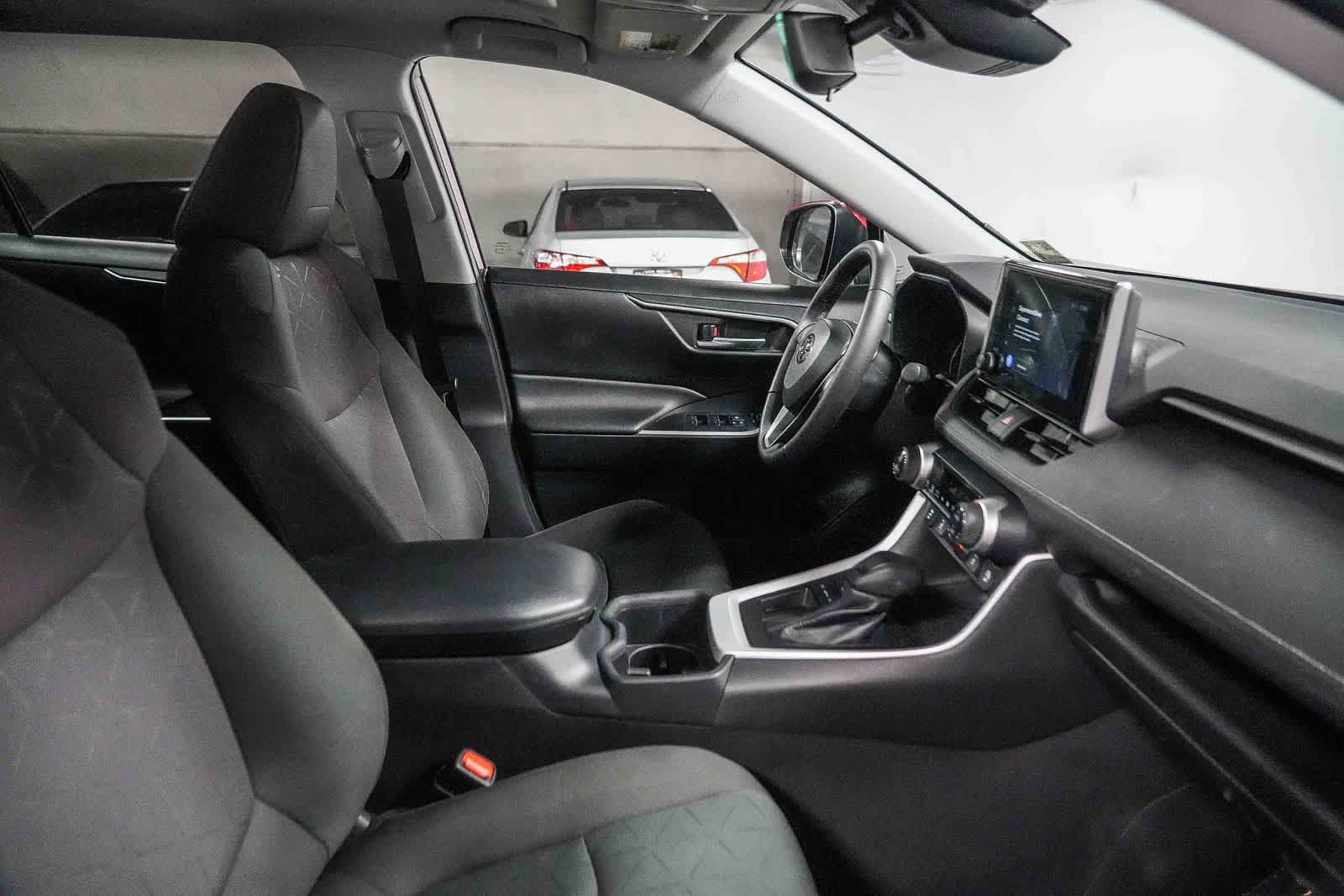 Certified 2023 Toyota RAV4 XLE w/ Convenience Package FWD image 18
