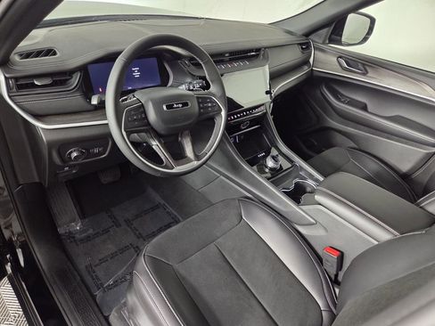 New 2026 Jeep Grand Cherokee Altitude RWD image 10