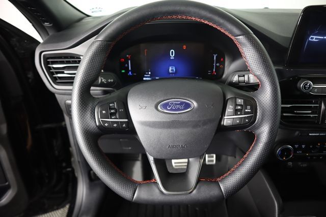 Certified 2024 Ford Escape ST-Line AWD/4WD image 36