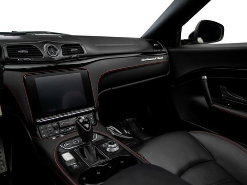 Used 2019 Maserati GranTurismo Sport RWD image 42