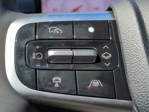 Certified 2025 Genesis GV80 2.5T Standard AWD/4WD image 23