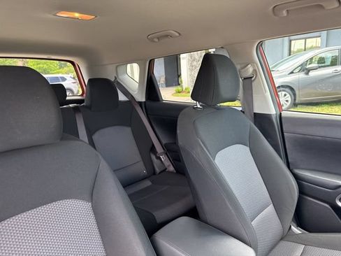 Used 2025 Kia Soul LX w/ LX Technology Package FWD image 12