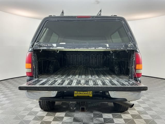 Used 2002 Chevrolet Silverado 2500 LS w/ Off-Road Skid Plate Pkg AWD/4WD image 7