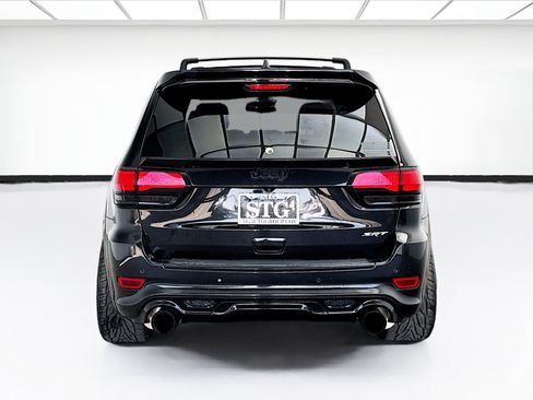 Used 2015 Jeep Grand Cherokee SRT AWD/4WD image 5