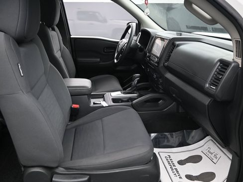 Used 2022 Nissan Frontier S image 30