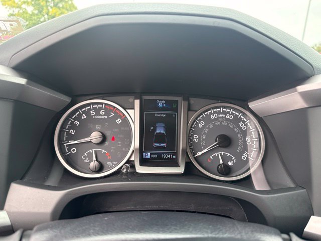 Used 2023 Toyota Tacoma SR5 w/ Technology Package AWD/4WD image 30