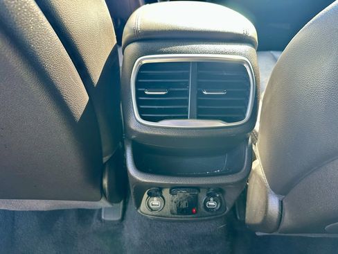 Used 2020 Hyundai Santa Fe Limited w/ Cargo Package image 27