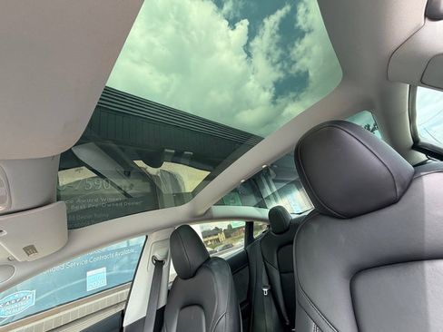 Used 2023 Tesla Model 3 Standard Range RWD image 33