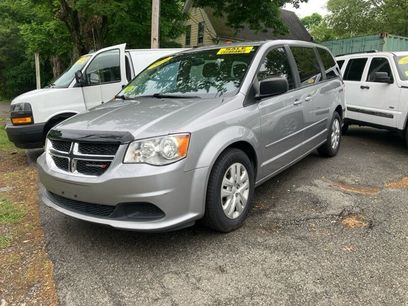 Used 2016 Dodge Grand Caravan SE w/ Quick Order Package 29E SE