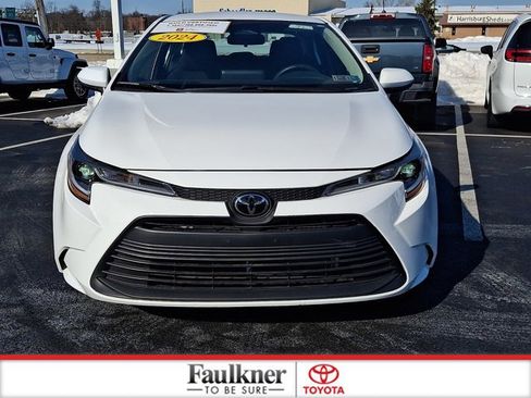 Certified 2024 Toyota Corolla LE image 2