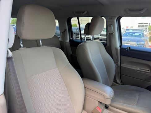 Used 2015 Jeep Patriot Sport FWD image 19