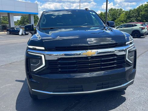 Used 2026 Chevrolet Tahoe LS w/ LPO, Dark Essentials Package AWD/4WD image 8
