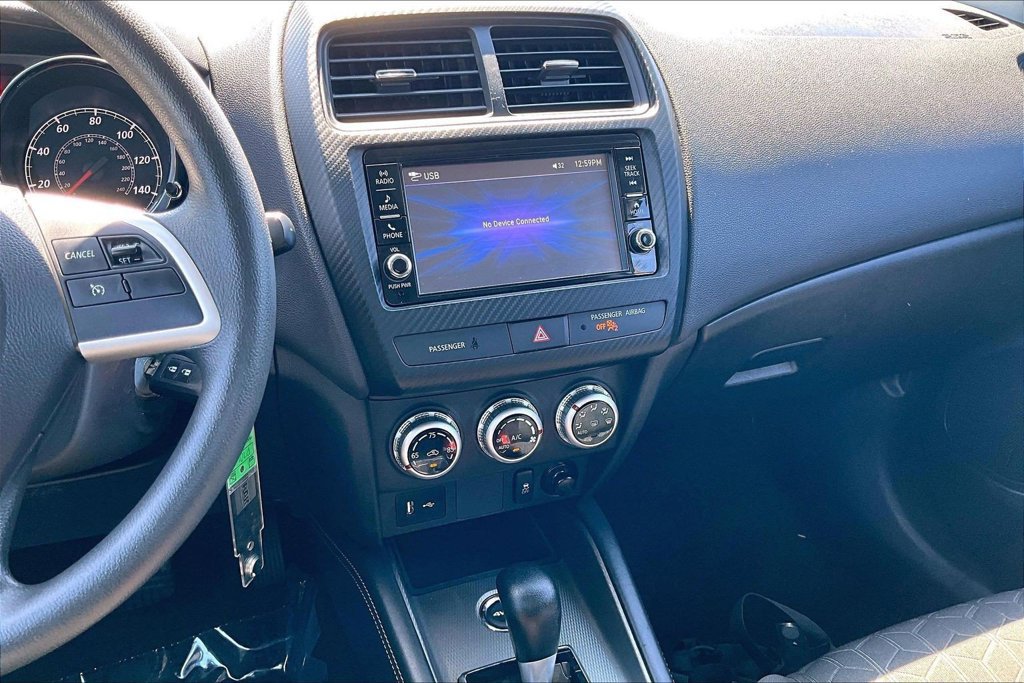 Used 2025 Mitsubishi Outlander Sport ES AWD/4WD image 9