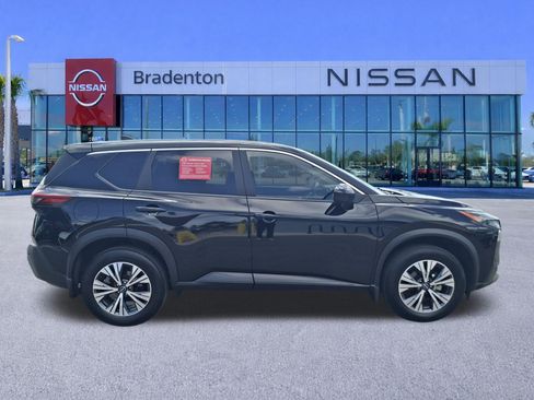 Used 2023 Nissan Rogue SV FWD image 4