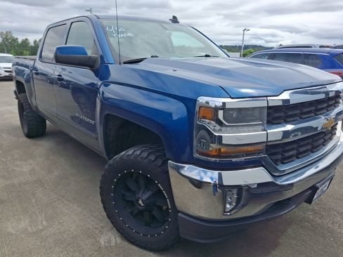 Used 2018 Chevrolet Silverado 1500 LT w/ All Star Edition AWD/4WD image 2