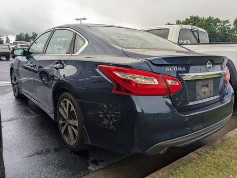 Used 2016 Nissan Altima 2.5 SR FWD image 4