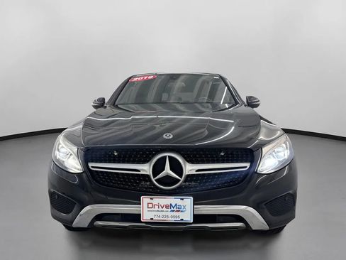 Used 2019 Mercedes-Benz GLC 300 4MATIC Coupe image 2