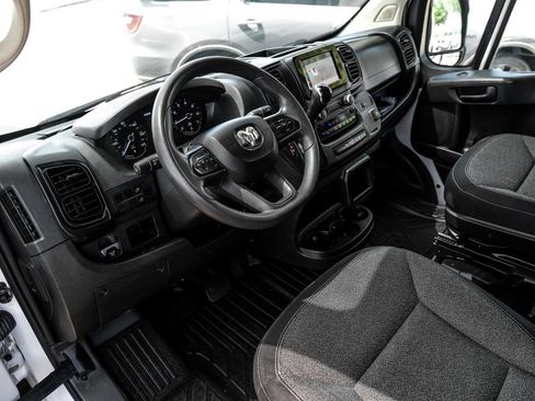 Used 2023 RAM ProMaster 2500 FWD image 2