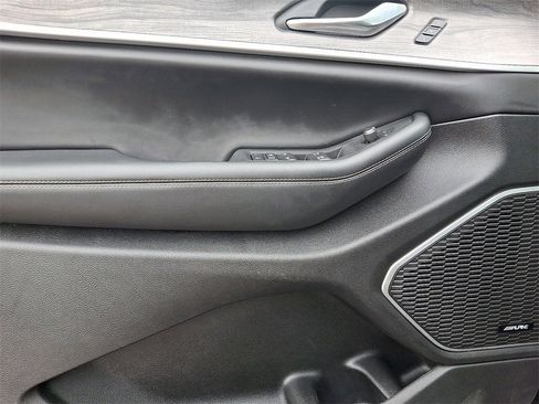 Used 2022 Jeep Grand Cherokee L Limited w/ Luxury Tech Group II image 13