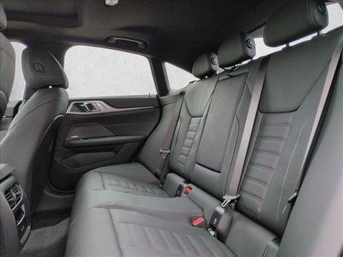 New 2026 BMW i4 xDrive40i image 16