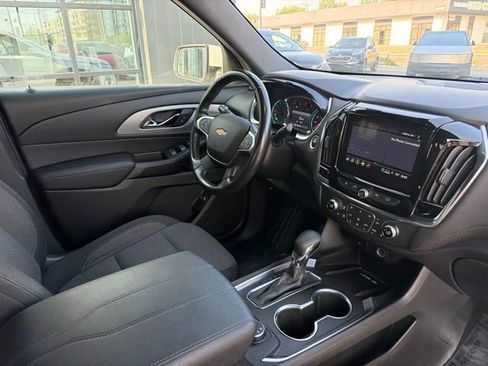 Used 2022 Chevrolet Traverse LT AWD/4WD image 13