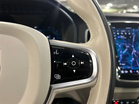 Certified 2023 Volvo XC90 B6 Plus w/ Protection Package Premier image 13
