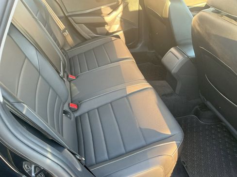 Certified 2022 Volkswagen Jetta SE FWD image 34