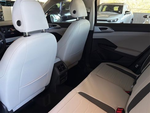 New 2026 Volkswagen Taos SE image 28