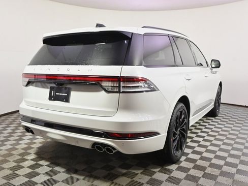 New 2026 Lincoln Aviator Reserve w/ Jet Appearance Package image 6