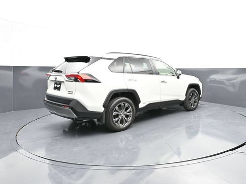 Used 2022 Toyota RAV4 Limited w/ Limited Grade Weather Package AWD/4WD image 2